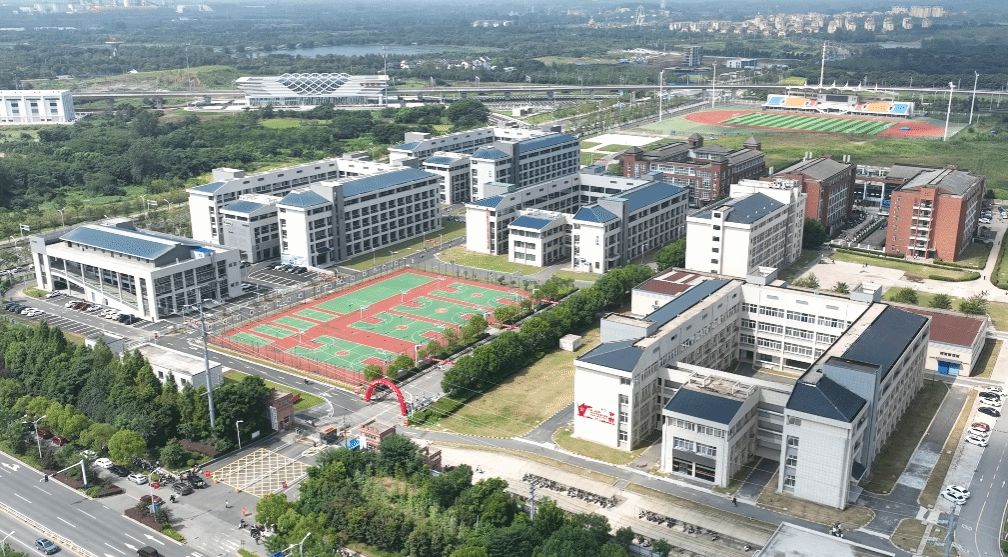 滁州技师学院鸟瞰图.png